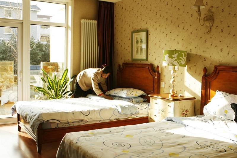 便利养老院优选｜昌平区金手杖国际养老公寓｜与价格剖析ayx爱游戏体育网页版入口2026最新｜脑梗护理交通(图5)