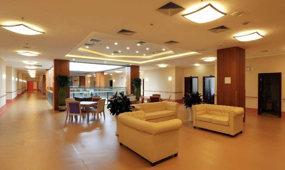 便利养老院优选｜昌平区金手杖国际养老公寓｜与价格剖析ayx爱游戏体育网页版入口2026最新｜脑梗护理交通(图7)