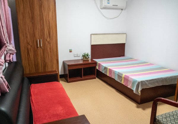 便利养老院优选｜昌平区金手杖国际养老公寓｜与价格剖析ayx爱游戏体育网页版入口2026最新｜脑梗护理交通(图12)