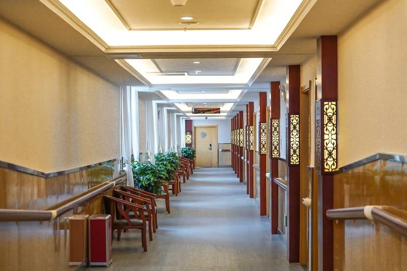 便利养老院优选｜昌平区金手杖国际养老公寓｜与价格剖析ayx爱游戏体育网页版入口2026最新｜脑梗护理交通(图28)