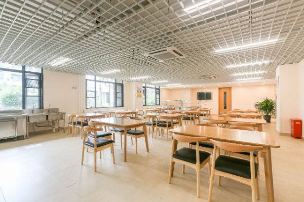 便利养老院优选｜昌平区金手杖国际养老公寓｜与价格剖析ayx爱游戏体育网页版入口2026最新｜脑梗护理交通(图44)